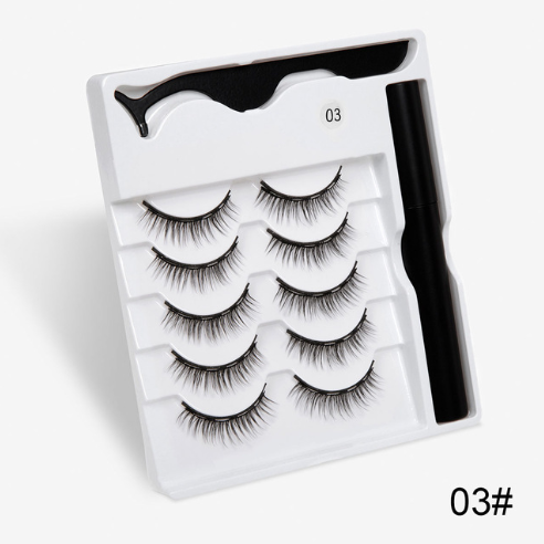 A Pair Of False Eyelashes With Magnets In Fashion Mostore.com