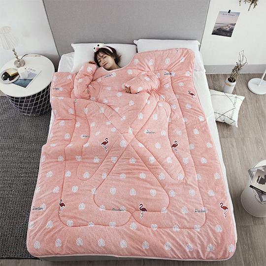 Winter Lazy Quilt with Sleeves Mostore.com