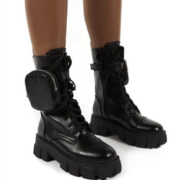 Strapping purse with thick soled boots Mostore.com