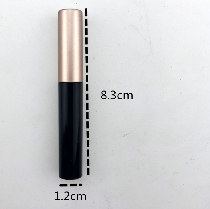 A Pair Of False Eyelashes With Magnets In Fashion Mostore.com