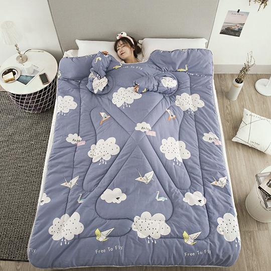 Winter Lazy Quilt with Sleeves Mostore.com
